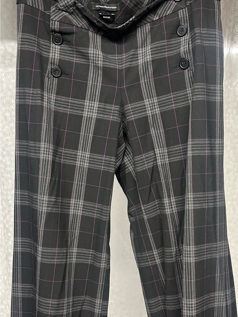 Express Black Plaid Dress Pants with Subtle Purple Windowpane